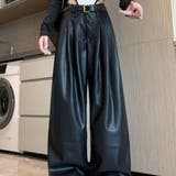 洗練されたアクセントで個性を引き立てるフェイクレザーワイドパンツ フルレングス | maison de LATIR | 詳細画像3