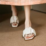 立体感シャーリングフリルギャザーで足元に抜け感を。さっと履けてこなれるスクエアト… | maison de LATIR | 詳細画像6 