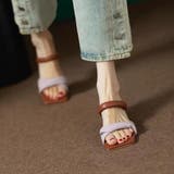 ホワイト | 大人のカジュアルを格上げするぷっくりストラップヒールサンダル おしゃれ トレンド | maison de LATIR