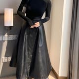 美ラインが女性らしさを引き立てるフェイクレザースカートフレアスカート ボトム | maison de LATIR | 詳細画像5