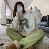 大人可愛い厚手で柔らかい立体的なウール素材のラウンドネックトレーナー トップス | maison de LATIR | 詳細画像3