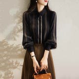 ブラック | 大人の可愛らしさを演出するシャーリングプチハイネックブラウス シャツ フリルネック | maison de LATIR