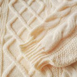 大人こなれ感を演出し幅広いスタイリングに活躍するクルーネックニット | maison de LATIR | 詳細画像16 