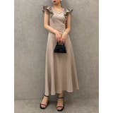 ベージュ | バックオープンフリルカットワンピース | dazzlin