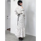 オープンショルダーフラワープリーツワンピース | dazzlin | 詳細画像18 