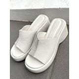 ホワイト | プランププラットフォームサンダル | EMODA