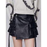 ブラック | カーゴラップフェイクレザーショートパンツ | EMODA