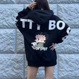 ブラック | BETTYBOOPバックロゴプリント裏起毛プルパーカー | me Jane