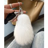 ホワイト | カラフル もこもこファーキーホルダー 可愛いバッグアクセサリー | SUNSHINE CLOSET