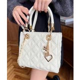 アイボリー | オリジナルチャーム付き2WAYキルティングバッグ | moment+