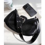 ブラック | フロントバッグルデザインハーフムーンワンハンドルバッグ | moment+