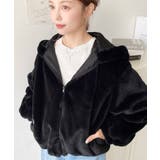 ブラック | ショート丈ジップパーカーフェイクファーブルゾン | moment+