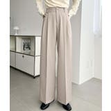 グレイッシュベージュ | センタープレスツータックセミワイドストライプパンツ | moment+