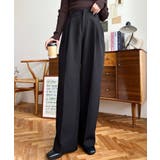 ブラック | カットジョーゼットセンタープレスハイウエストツータックセミワイドスラックスパンツ | moment+