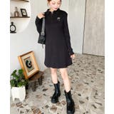 ブラック | ワンポイントリボン刺繍長袖ポロワンピース | moment+