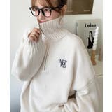 アイボリー | ハーフジップワンポイント刺繍入りニットプルオーバー | moment+