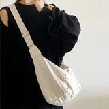アイボリー | ラウンドショルダーバッグ ボディバッグ 中綿 ワンショルダーバッグ 軽量素材 | M.Y.A.