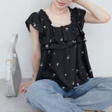 【natural couture】フラワー刺繍フリルショルダーキャミ | NICE CLAUP / OLIVE des OLIVE OUTLET | 詳細画像1