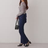 【3サイズ展開】後ろ姿まで可愛い、リボンデニムフレアパンツ | RMAF　NICE CLAUP / OLIVE des OLIVE | 詳細画像30 