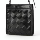 49ブラック | イントレスクエアショルダーバッグ | NICOLE