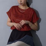 01レッド | エンボス刺繍Tシャツ | NICOLE