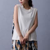 28オフホワイト | バック柄プリントスリーブレスTシャツ | NICOLE