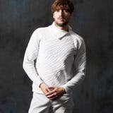 09ホワイト | ゼブラ柄衿ファスナータートルネックニット | NICOLE