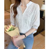ホワイト | ブラウス キーネック 刺しゅうトップス | NinaetLina