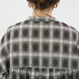 シアーチェックバックフリルブラウス | FUNNY COMPANY＋  | 詳細画像22 