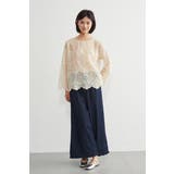 むら染めスカラップ刺繍長袖ラウンドネックシアーブラウス | On One's Own | 詳細画像4