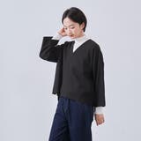 BLACK | Vネックセンターシーム長袖ミニマムシンプルプルオーバートップス | On One's Own