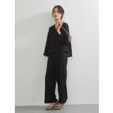 Vネックブラウスとワイドパンツ上下セットセットアップ | On One's Own | 詳細画像13