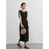 BLACK | ドレッシーワイドショルダーノースリーブワンピースタックデザイン | On One's Own