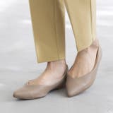 1034グレージュpu | ポインテッドトゥ Vカットデザイン ローヒール | welleg