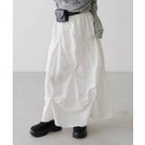 WHT | 【Kastane】フラワータックロングスカート | PAL GROUP OUTLET