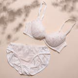 オフホワイト | 【EFカップ】アップリケフルール3/4カップブラ&ショーツ | palissee