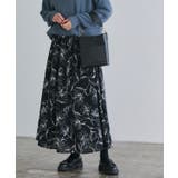 ブラック | 花柄ギャザーフレアスカート スカート フレア | Pierrot