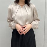 Vネックメタル付きシフォンブラウス | ＆soiree | 詳細画像2 