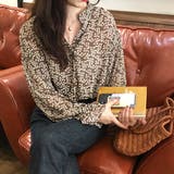 フラワーパターンVカットブラウス | ＆soiree | 詳細画像3 