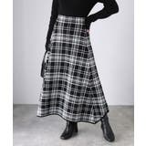 ブラック | チェック柄ジャガードニットフレアスカート | Riberry