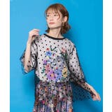 オフホワイト | ドットチュール重ね花ネコ柄Tシャツ | ScoLar