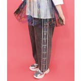 ブラック | 蝶ラインテープ付きデニムパンツ | ScoLar