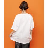 リボン付き もふもふハチワレネコ柄Tシャツ | ScoLar | 詳細画像3