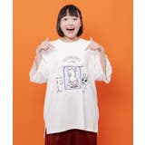 試着室の秘密 お着替え中クマ柄Tシャツ | ScoLar | 詳細画像1