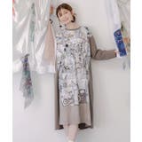 ベージュ | お買い物大好き女子のコラージュ柄ワンピース | ScoLar