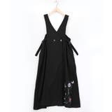 ブラック | 花蝶刺繍トレンチ風ジャンパースカート | ScoLar