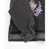 花蝶刺繍すそフリンジ入りデニムシャツ | ScoLar | 詳細画像18 