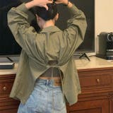 グリーン | バックデザイン肌見せシャツ | LADY LIKE