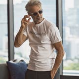 ホワイト | 1PIU1UGUALE3 RELAX ランダムラインストーン半袖Tシャツ | SHIFFON