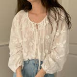 ホワイト | ブラウストップス 長袖 花柄刺繍ブラウス | shoppinggo